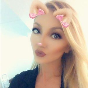 Meet your Posher, Tara